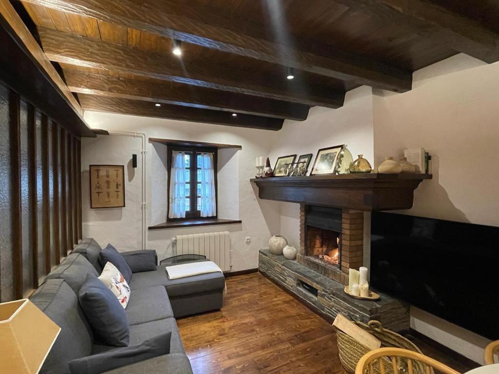 Baqueira 1500 Pie De Pistas Apartamento Cuilas Naut Aran Exterior foto