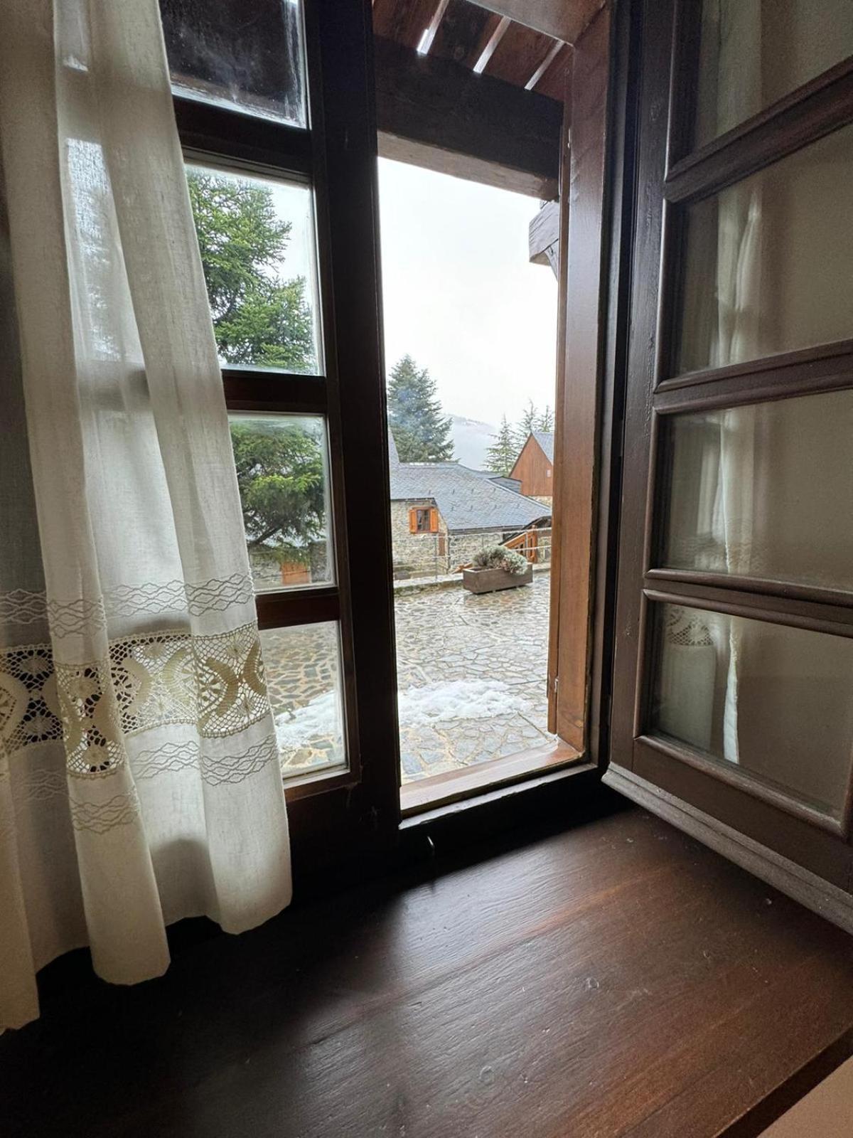 Baqueira 1500 Pie De Pistas Apartamento Cuilas Naut Aran Exterior foto
