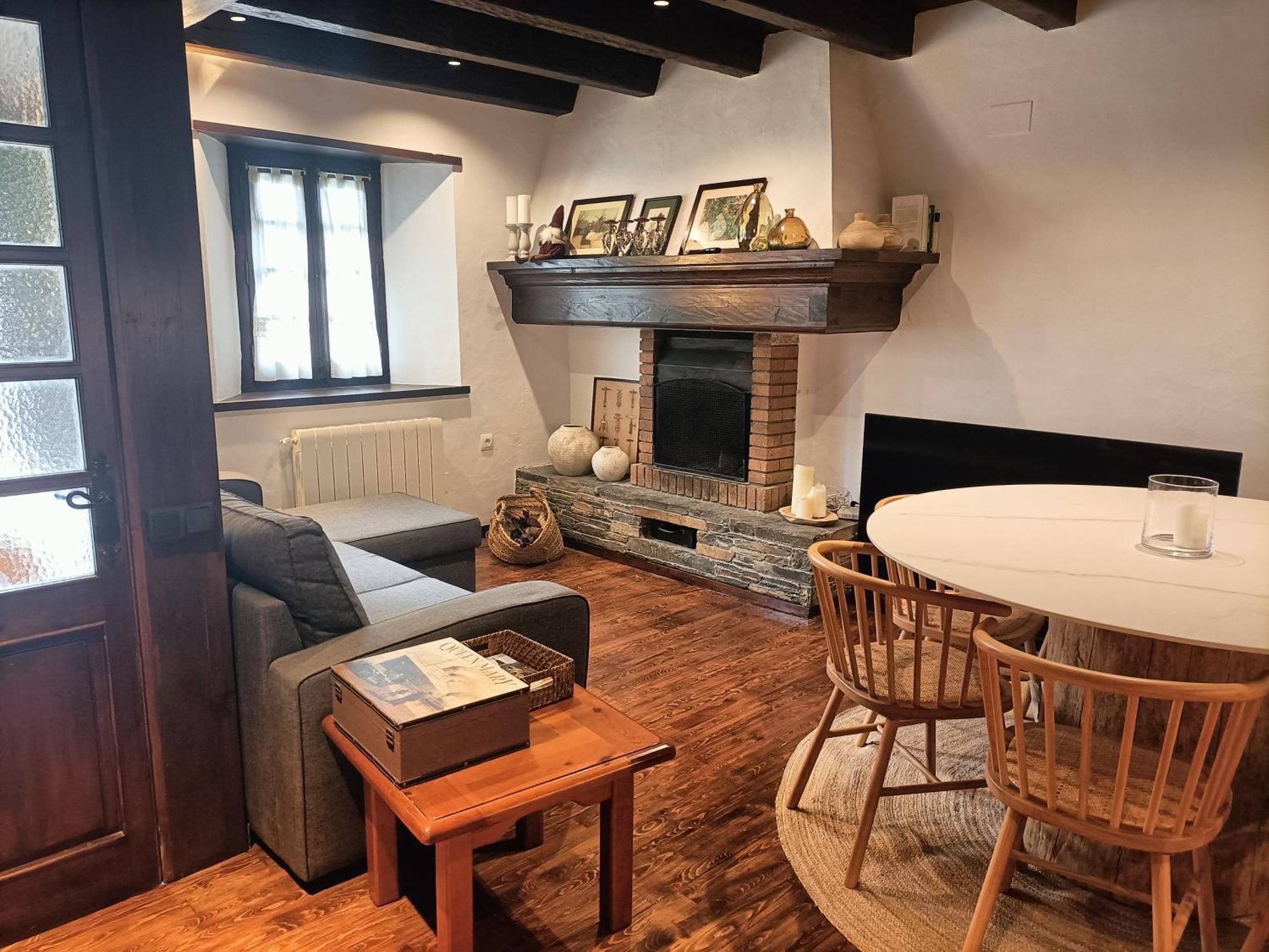 Baqueira 1500 Pie De Pistas Apartamento Cuilas Naut Aran Exterior foto